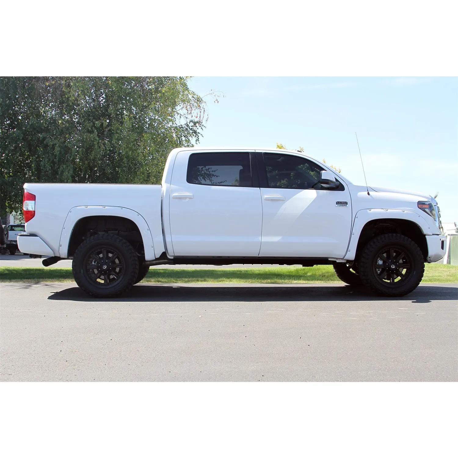 Flowmaster Outlaw Exhaust System Cat Back 2-1/2" Tailpipe 4" Tips - Stainless
