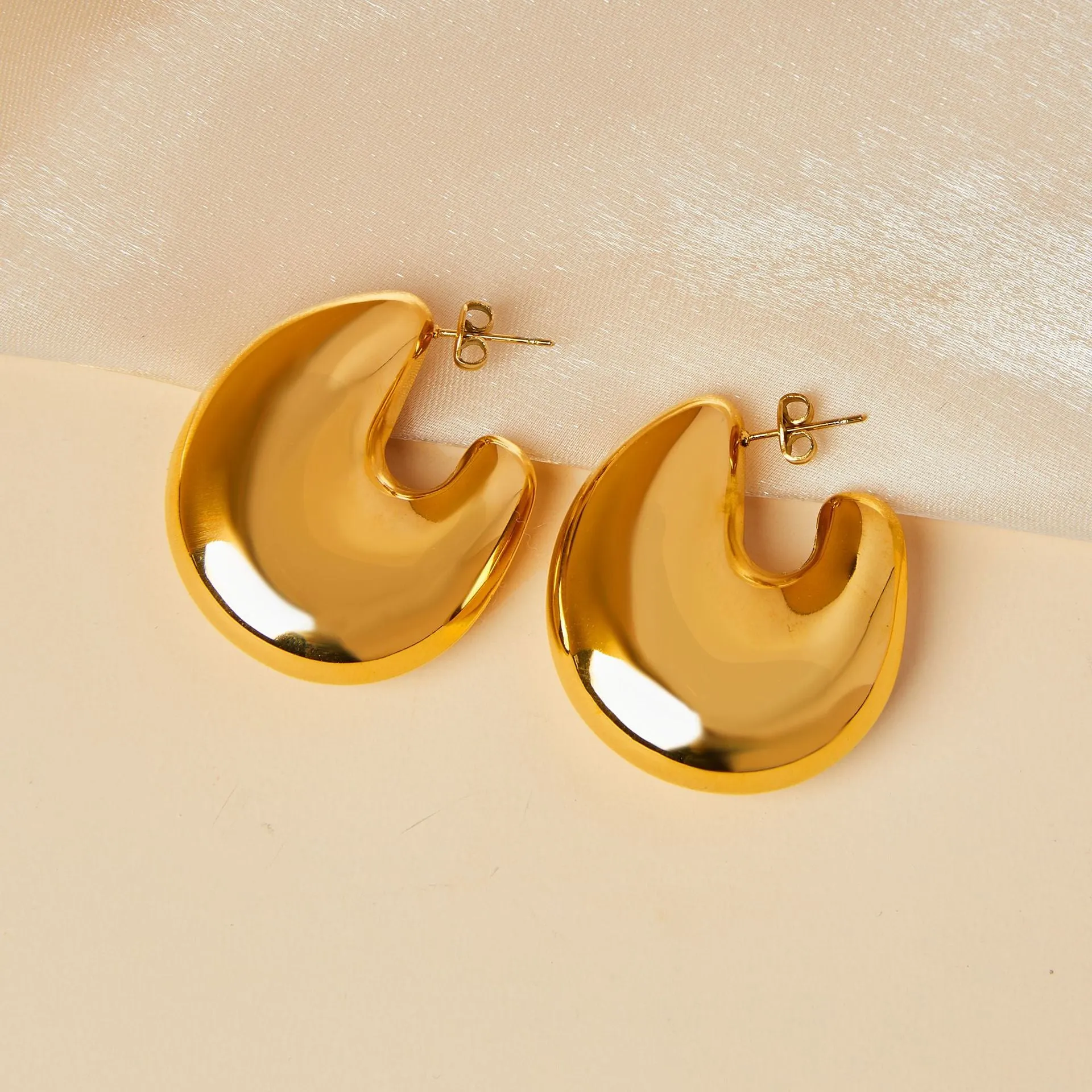 Golden Geometric Hollow U-Shaped Earrings