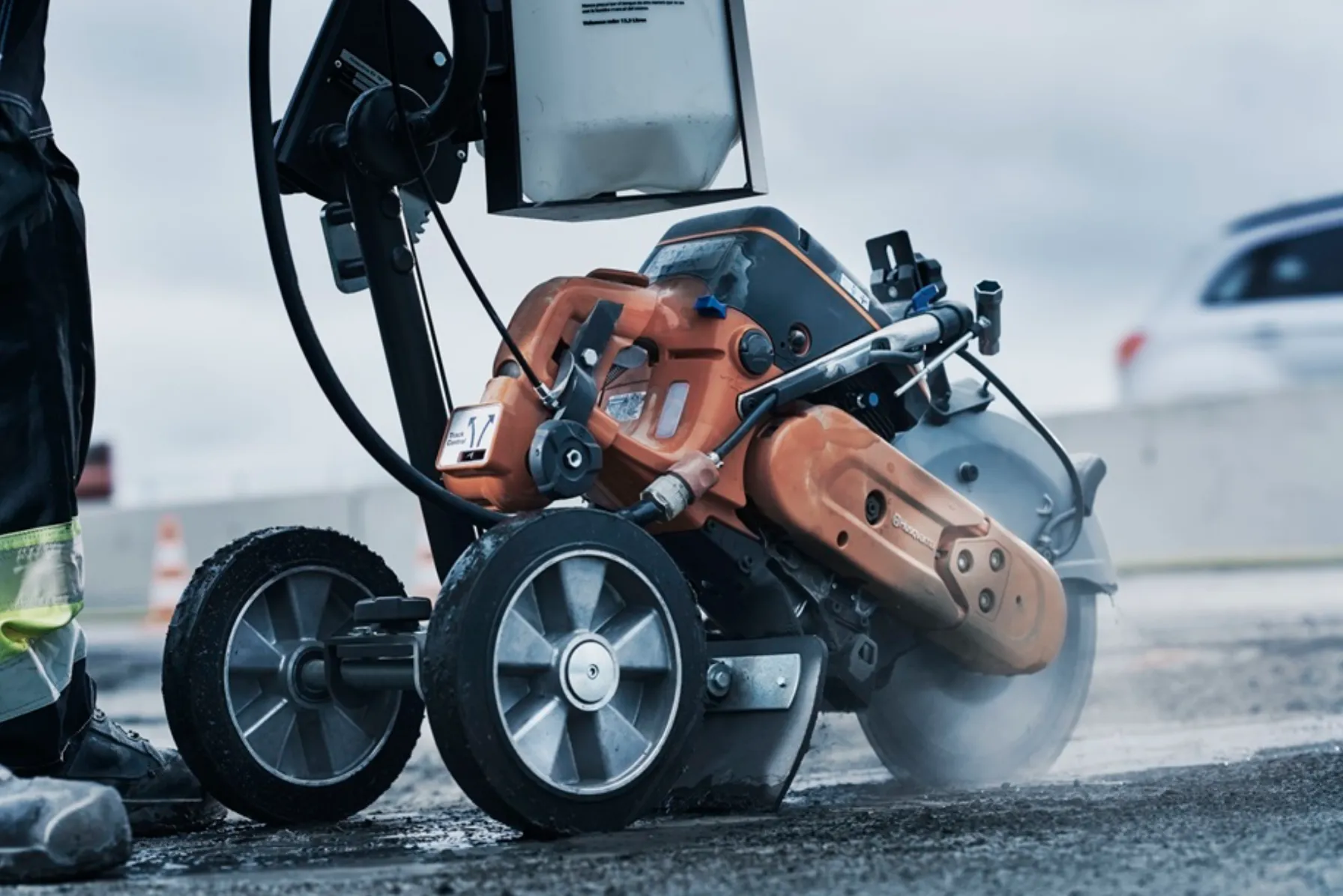 Husqvarna® K 770 Power Cutter - 14"